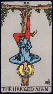 Аркан 12 «Повішений», колода Райдера-Вейта